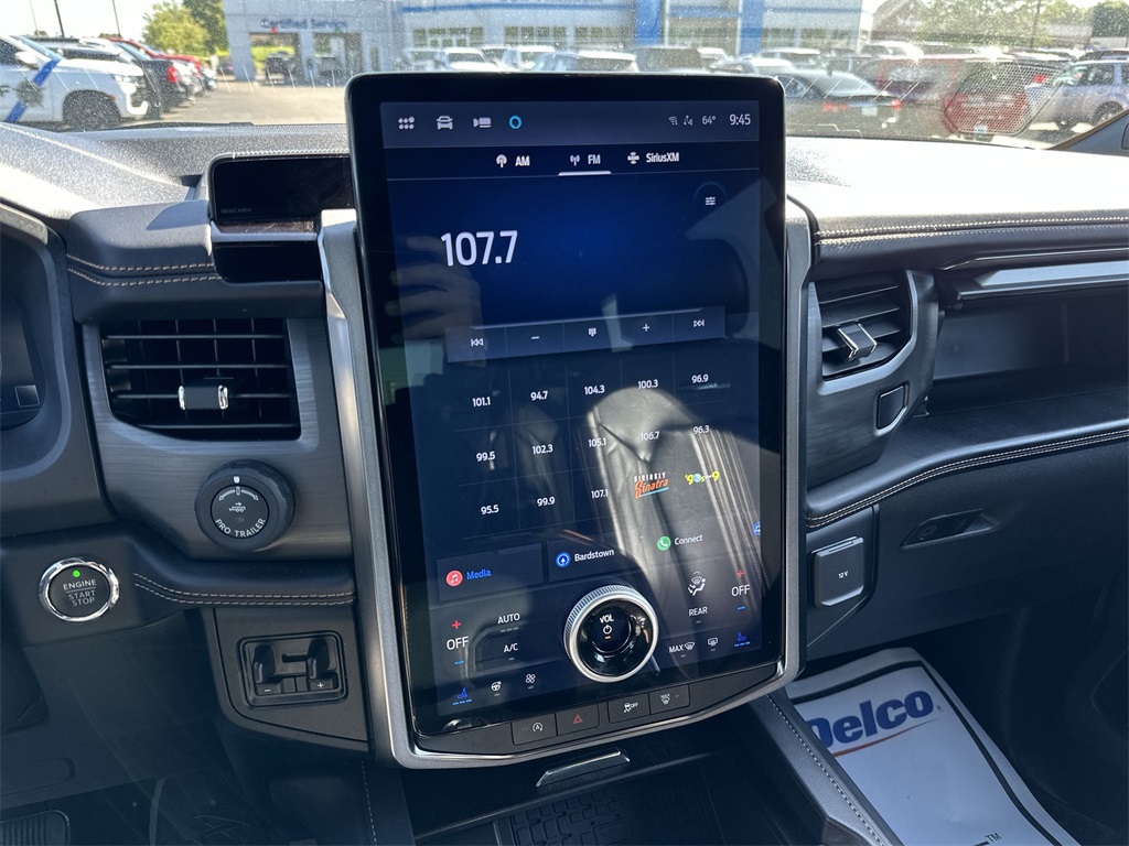 2024 Ford Expedition MAX Platinum photo 16