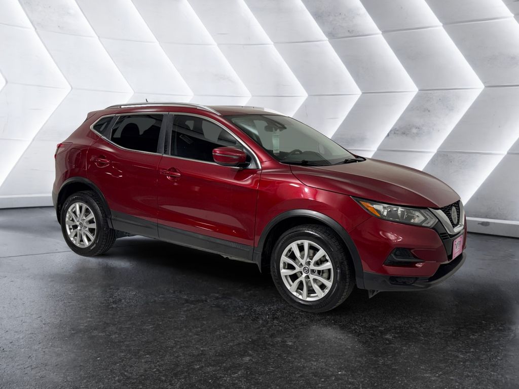 2020 Nissan Rogue Sport SV's photo