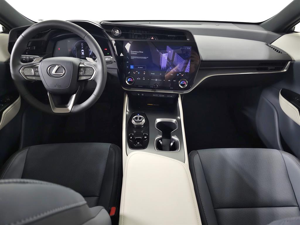2023 Lexus RZ 450e photo 23