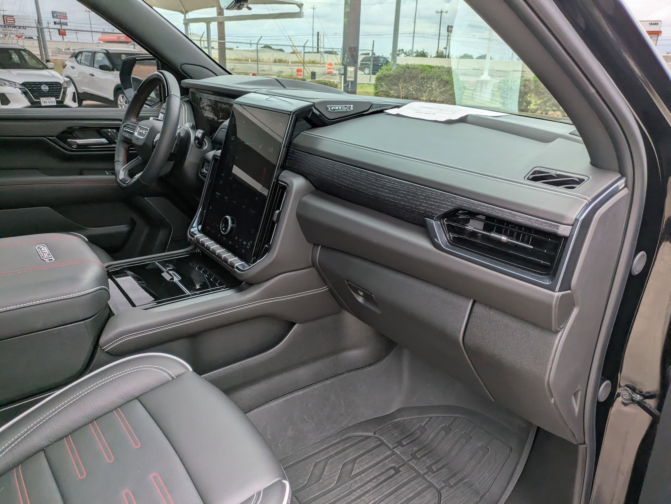 2025 Gmc Yukon AT4 Ultimate photo 29