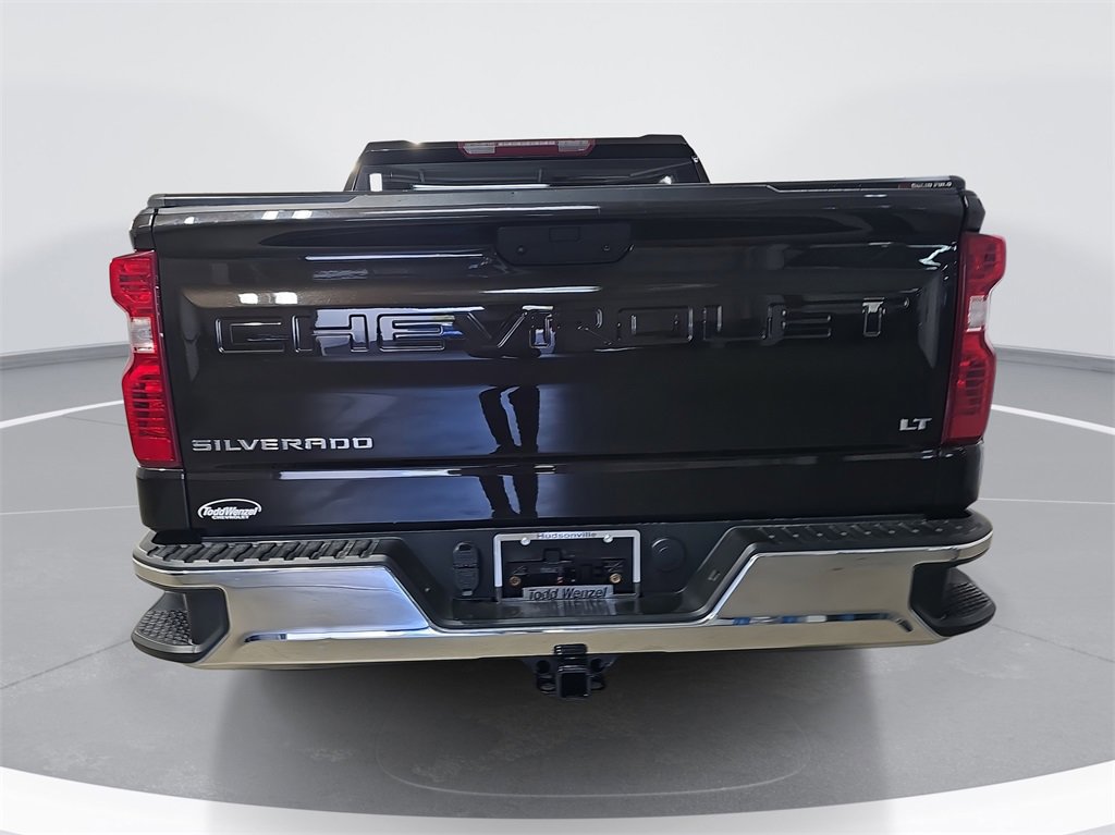 2019 Chevrolet Silverado 1500 LT photo 4
