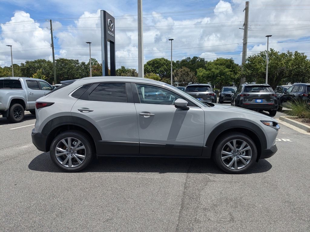 2025 Mazda CX-30 2.5 S Preferred photo 3