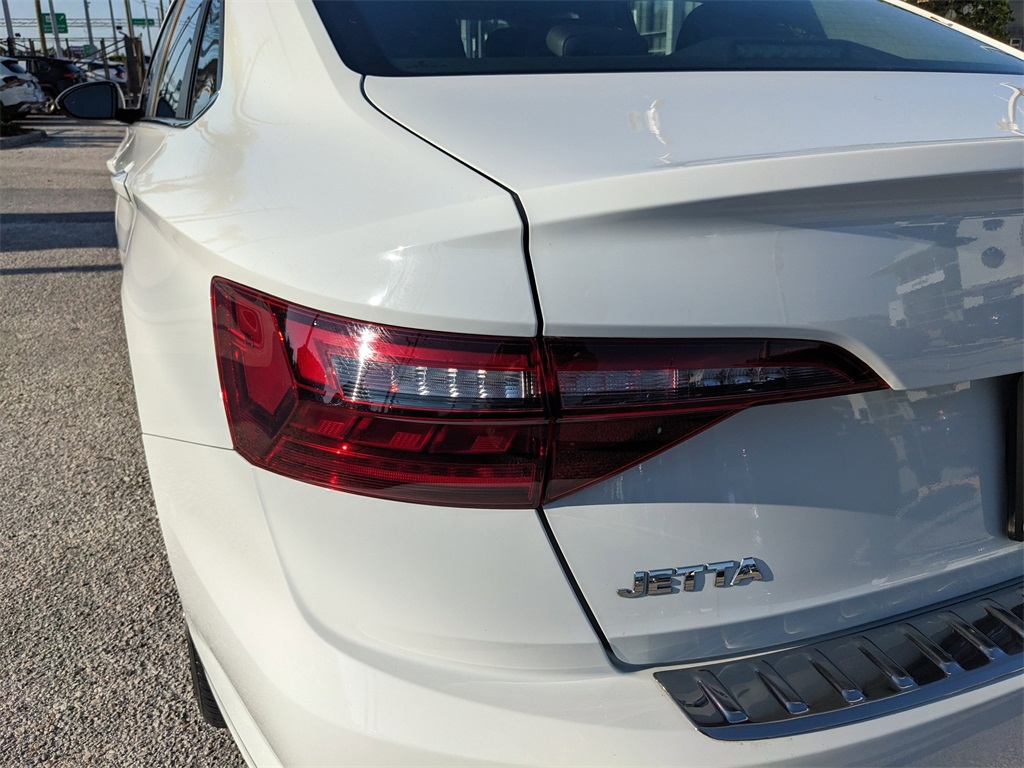 2020 Volkswagen Jetta SEL Premium photo 9