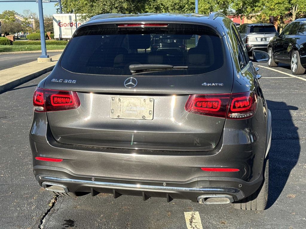 2022 Mercedes Benz GLC 300 4MATIC photo 4