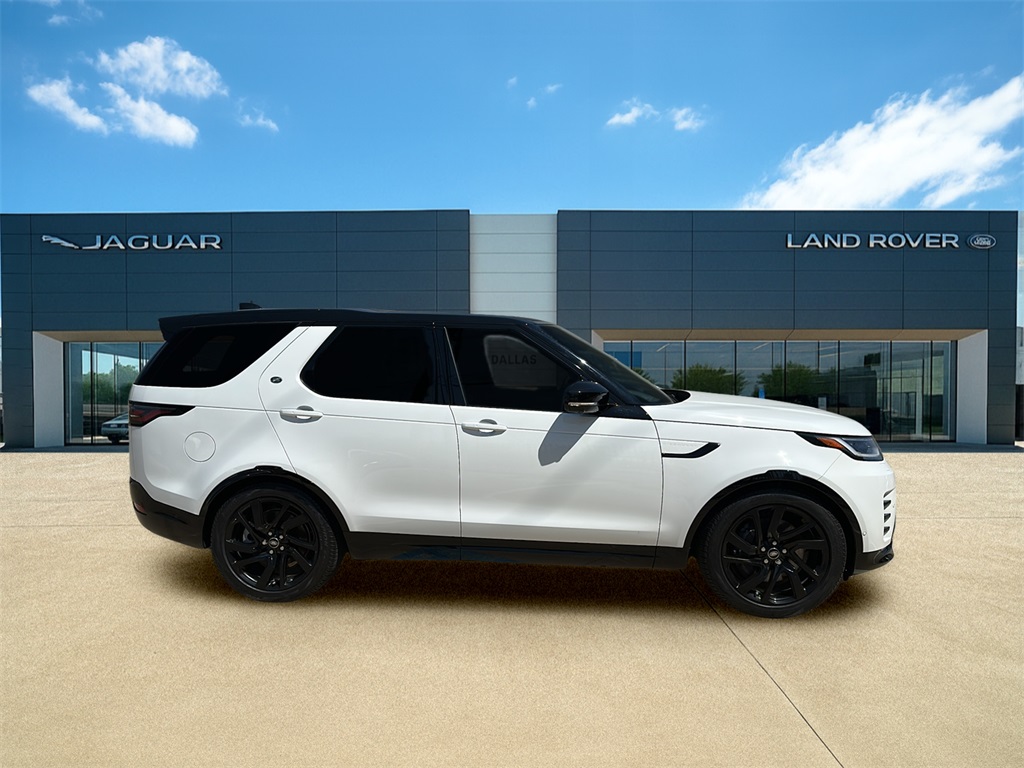 2025 Land Rover Discovery SE photo 2