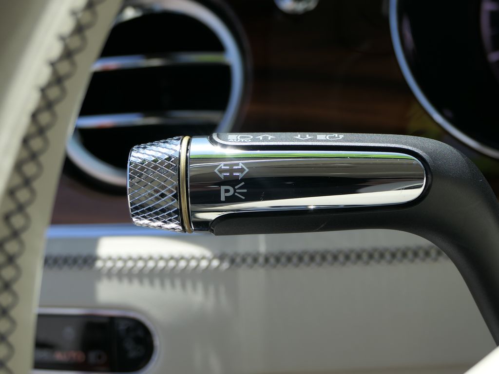2022 Bentley Continental GT V8 photo 15