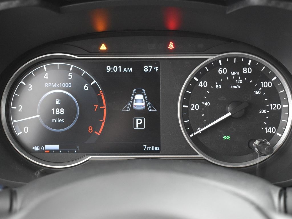2025 Nissan Versa 1.6 SV photo 28