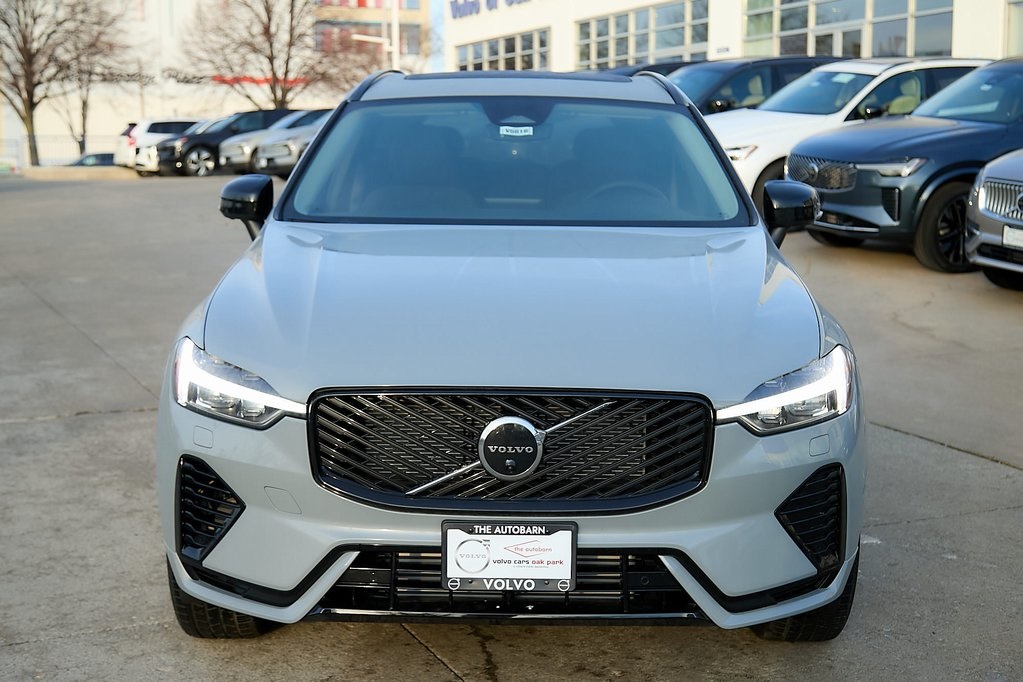 2026 VOLVO XC60 - Image 4