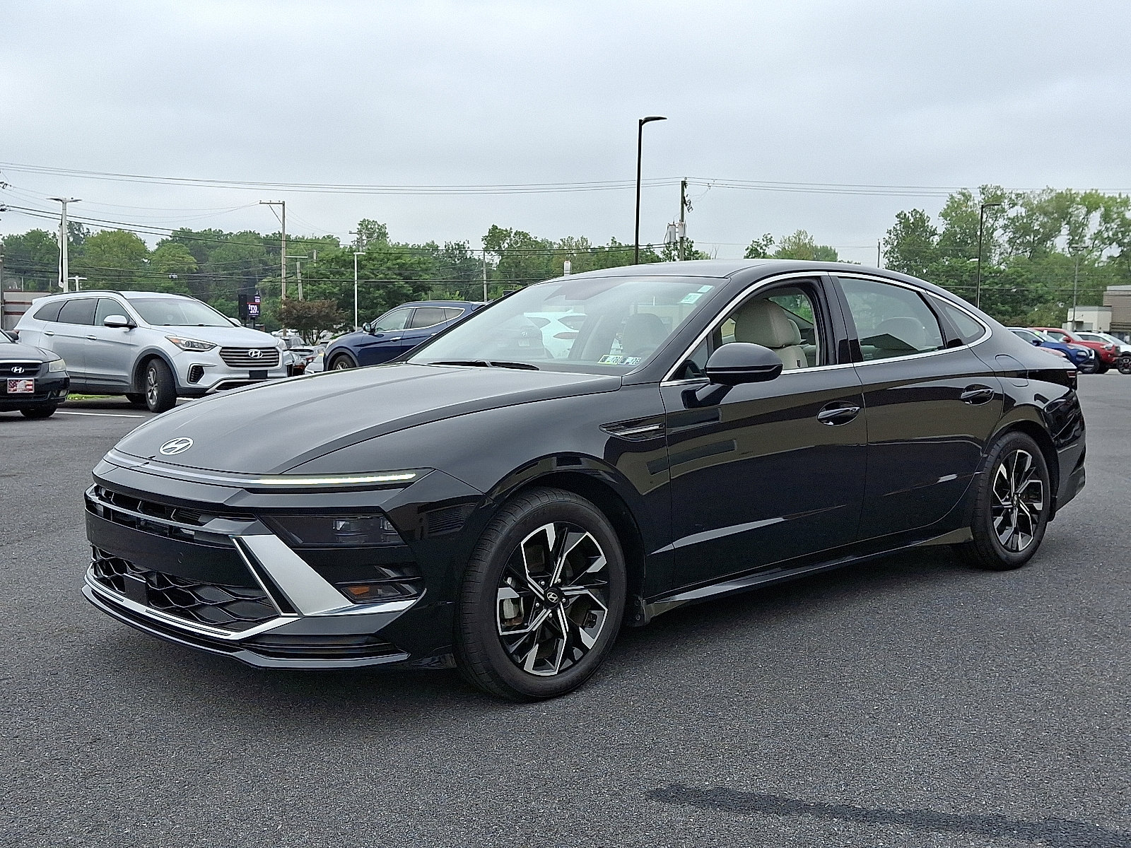 2024 Hyundai Sonata SEL photo 2