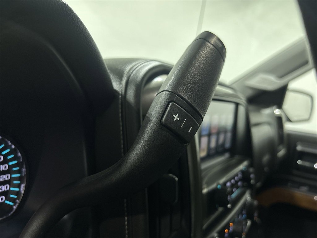 2018 Chevrolet Silverado 1500 High Country photo 21