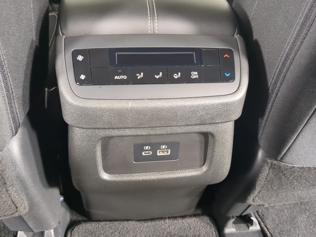 2024 Nissan Pathfinder SV photo 25