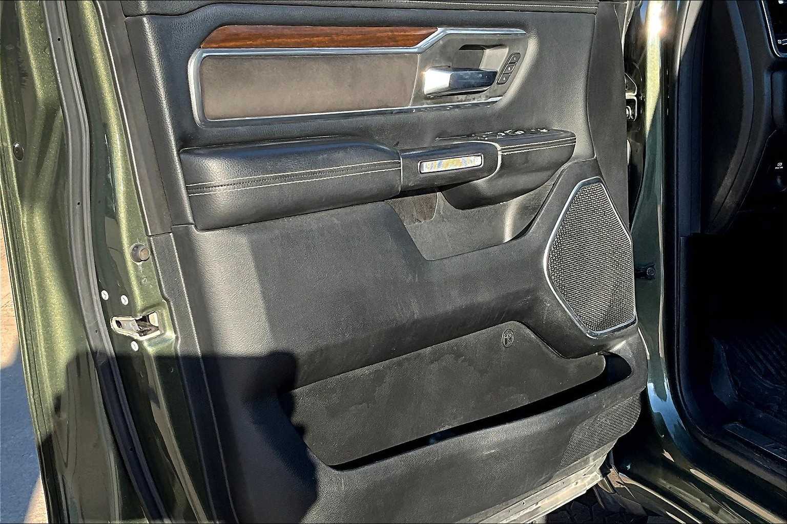 2021 Ram 1500 Laramie photo 21