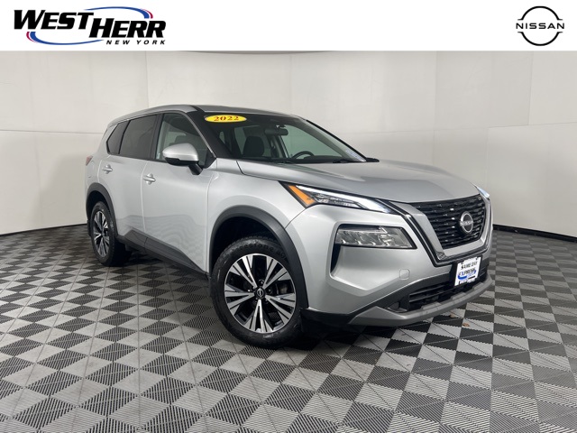 2022 Nissan Rogue SV's photo