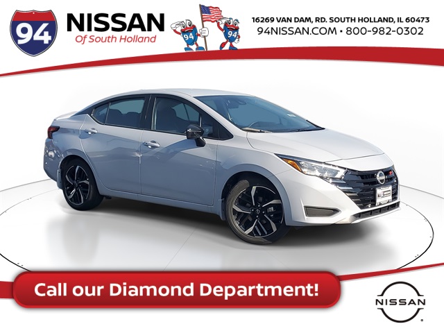 2025 Nissan Versa Sedan SR's photo