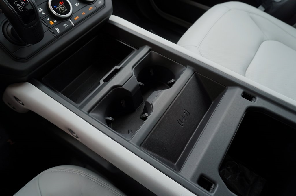 2026 LAND ROVER DEFENDER - Image 29