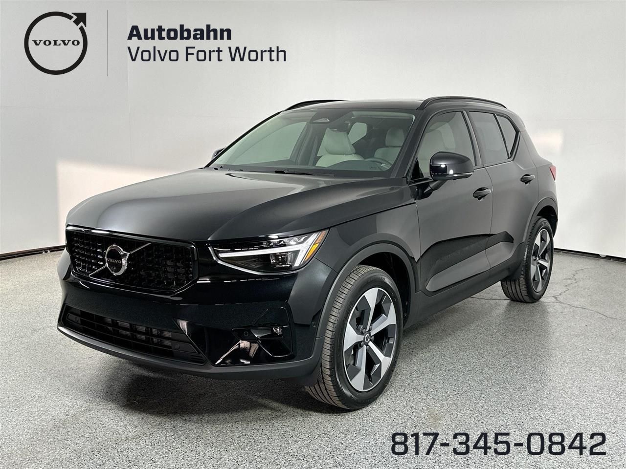 2025 Volvo XC40
