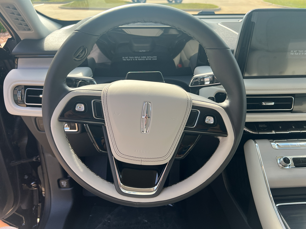 2025 Lincoln Aviator Reserve photo 17