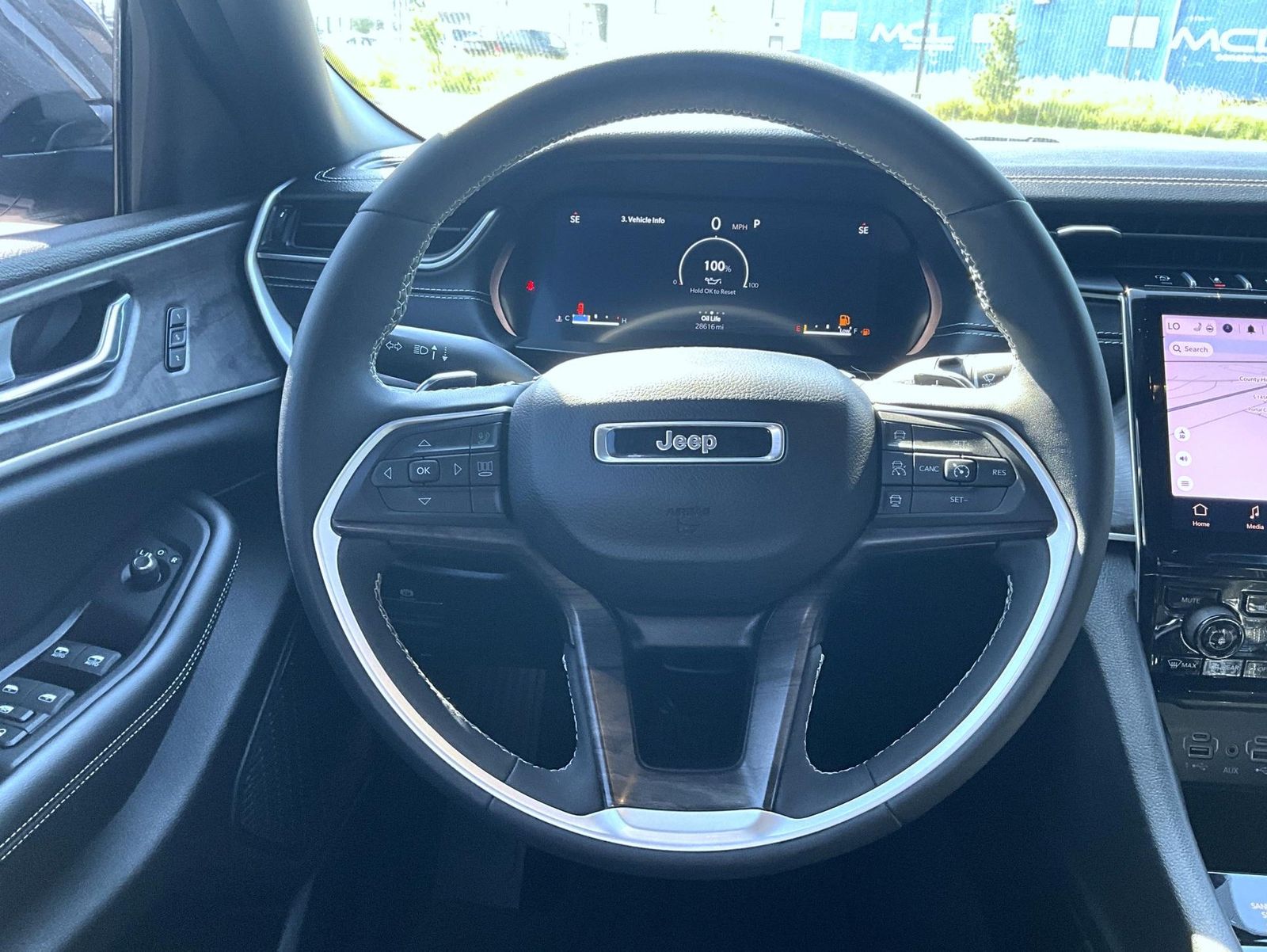 2024 Jeep Grand Cherokee Limited photo 7