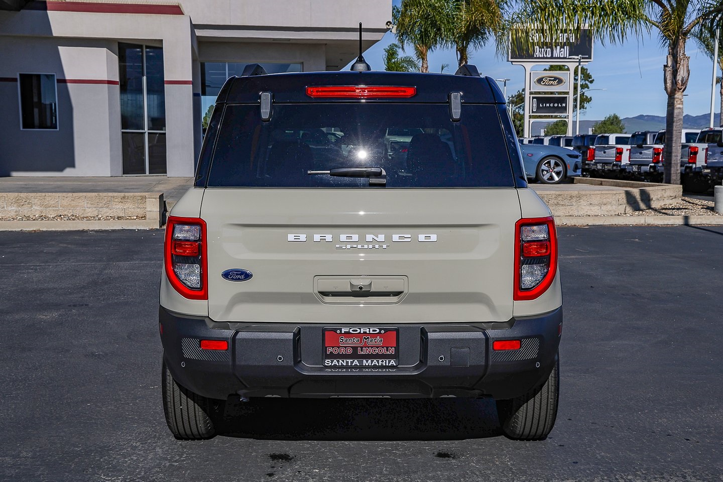 2025 Ford Bronco Sport Outer Banks photo 4