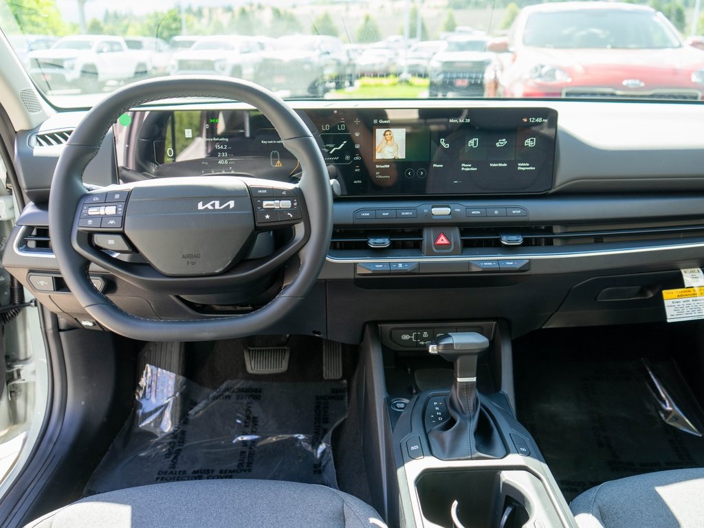 2025 Kia K4 EX photo 13
