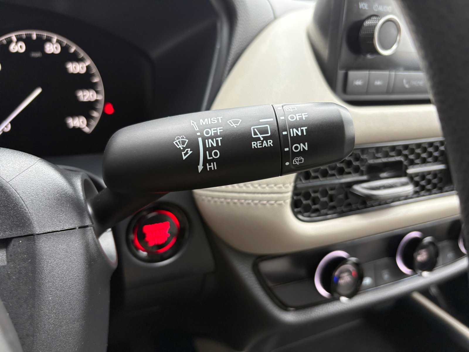 2025 Honda HR-V LX photo 19