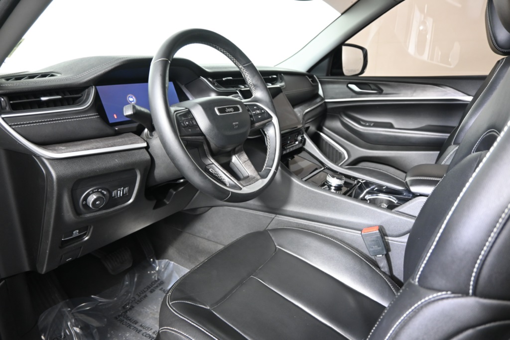 2022 Jeep Grand Cherokee Limited photo 22