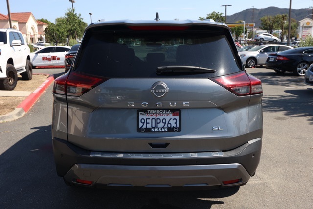 2023 Nissan Rogue SL photo 3