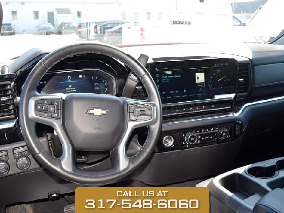 2023 Chevrolet Silverado 1500 LT photo 9