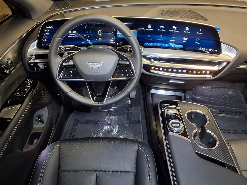 2025 Cadillac Lyriq Luxury photo 11