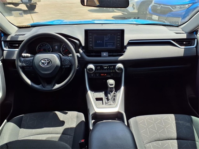 2019 Toyota RAV4 XLE photo 3
