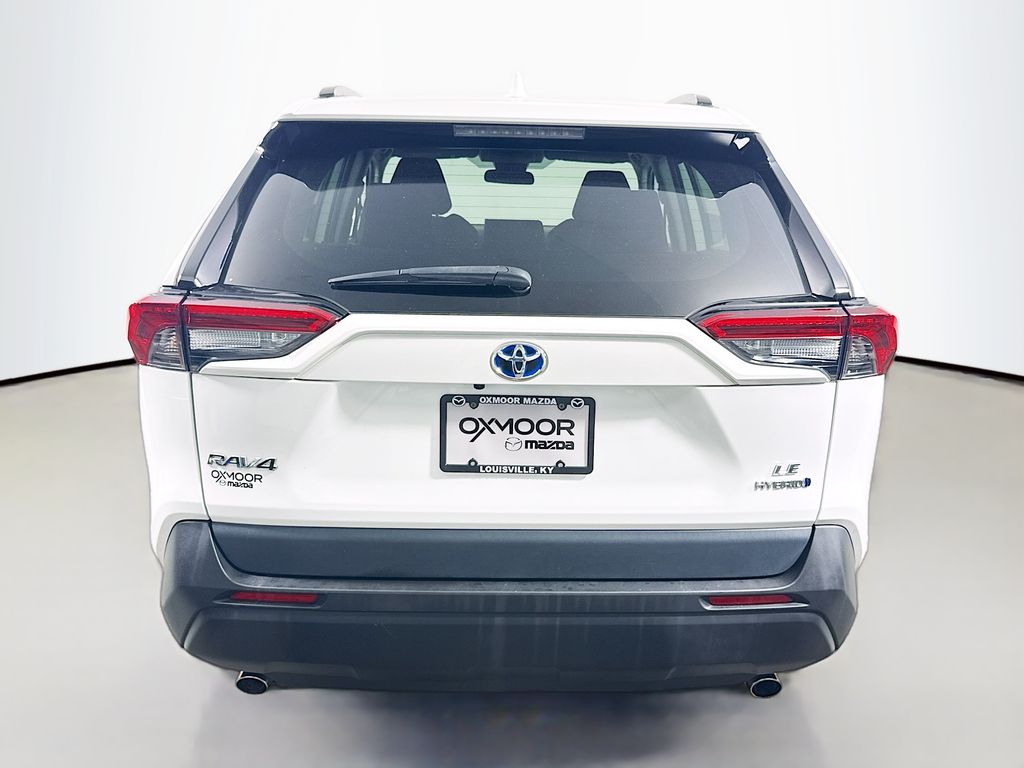 2022 Toyota RAV4 Hybrid LE photo 5