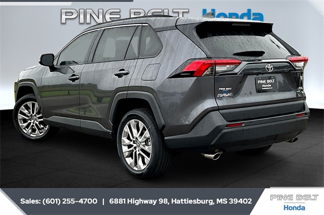 2024 Toyota RAV4 XLE Premium photo 2