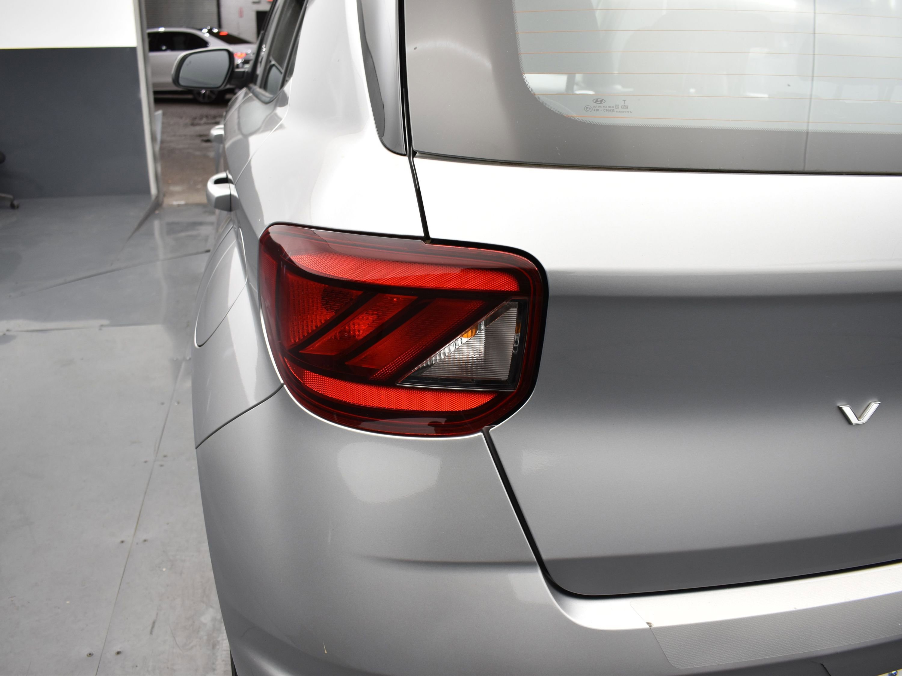 2023 Hyundai Venue SEL photo 5