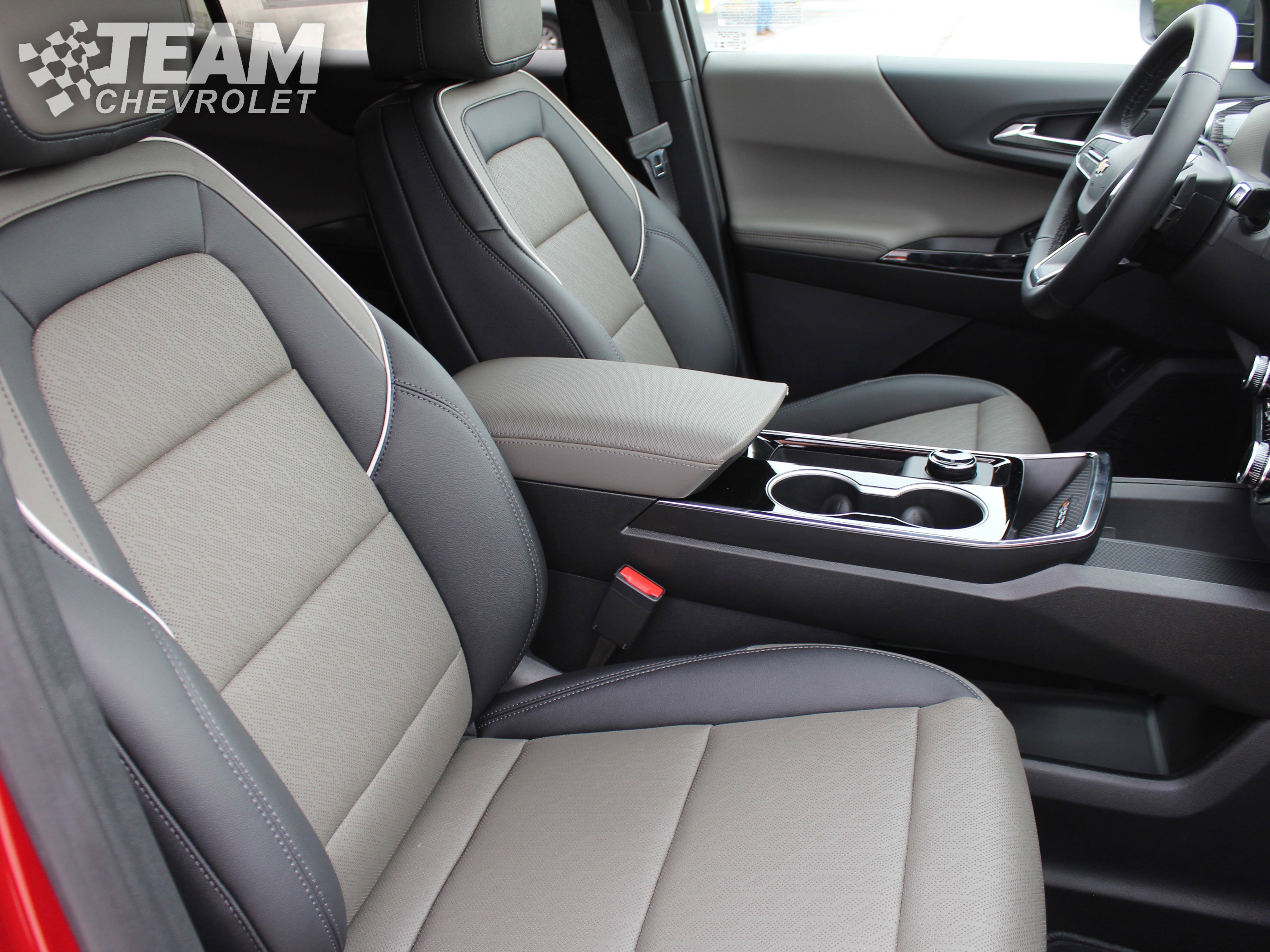 2026 Chevrolet Equinox LT photo 19