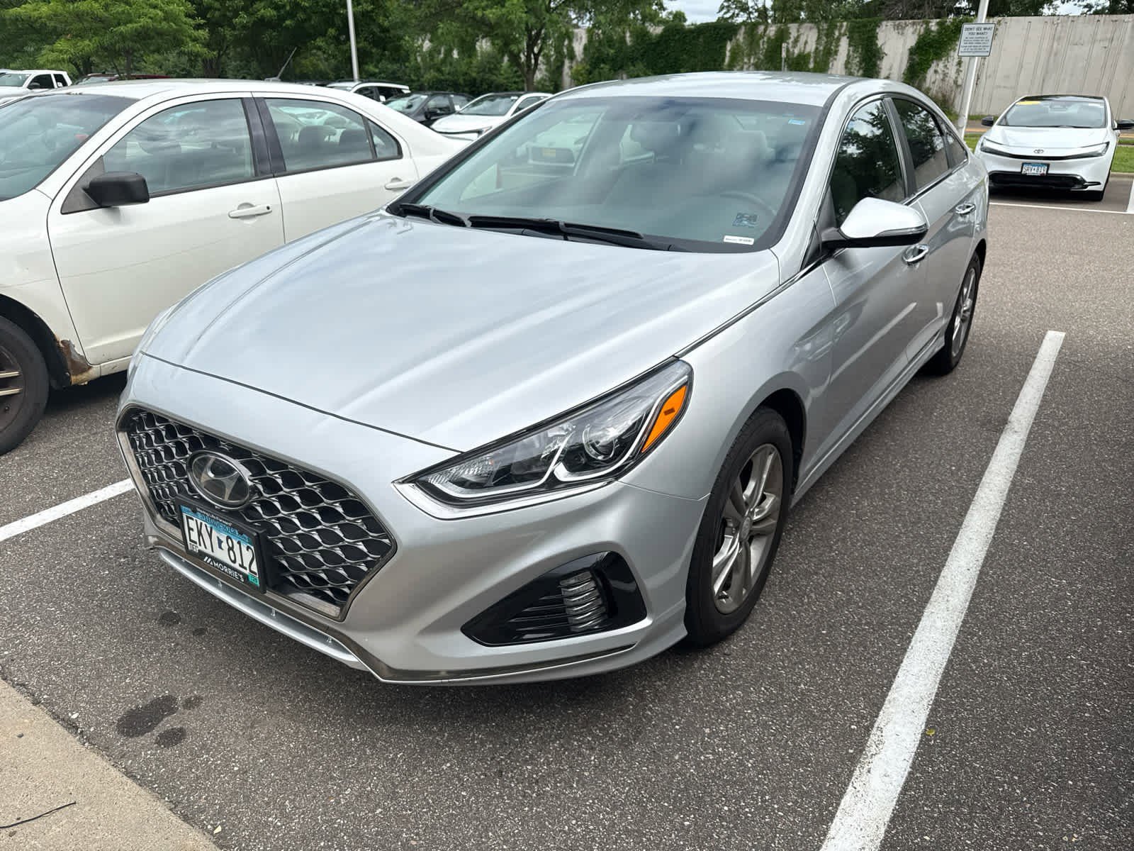 Used 2019 Hyundai Sonata SEL with VIN 5NPE34AF0KH767361 for sale in Golden Valley, MN
