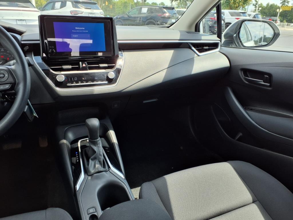 2024 Toyota Corolla LE photo 13