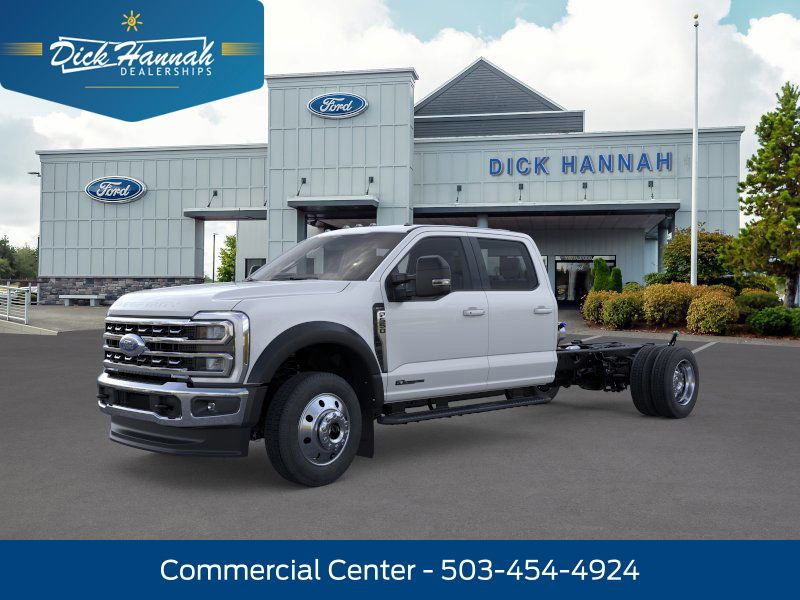 2026 Ford F-550 Super Duty Chassis Cab Lariat's photo