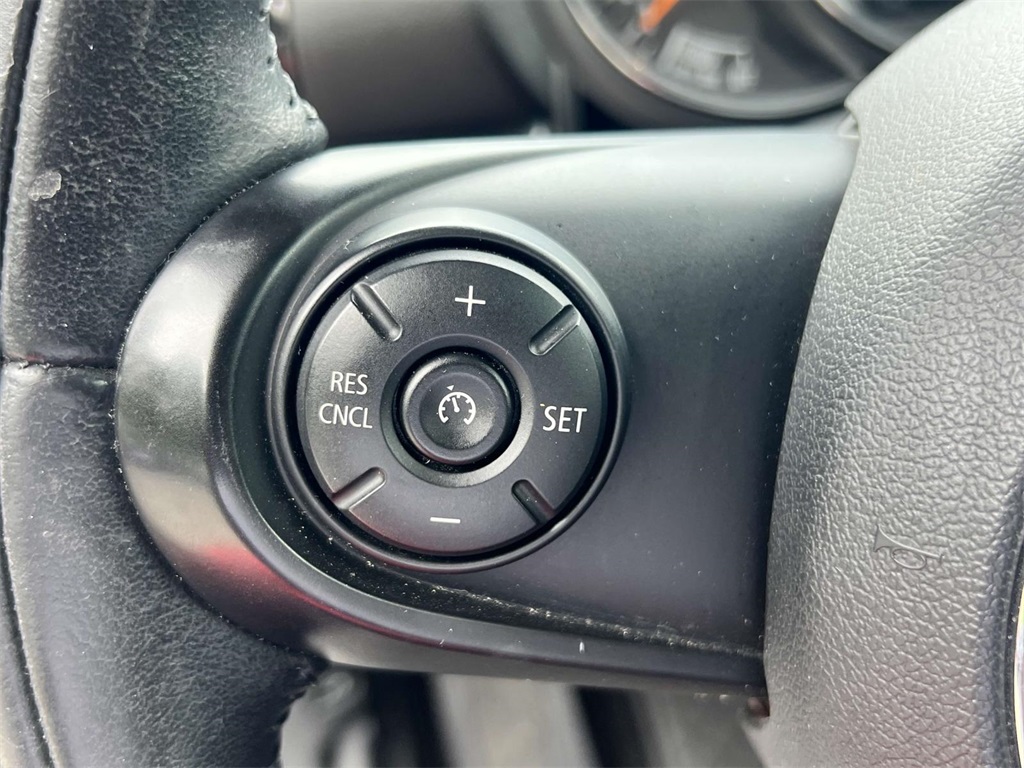 2017 Mini Clubman Base ALL4 photo 18