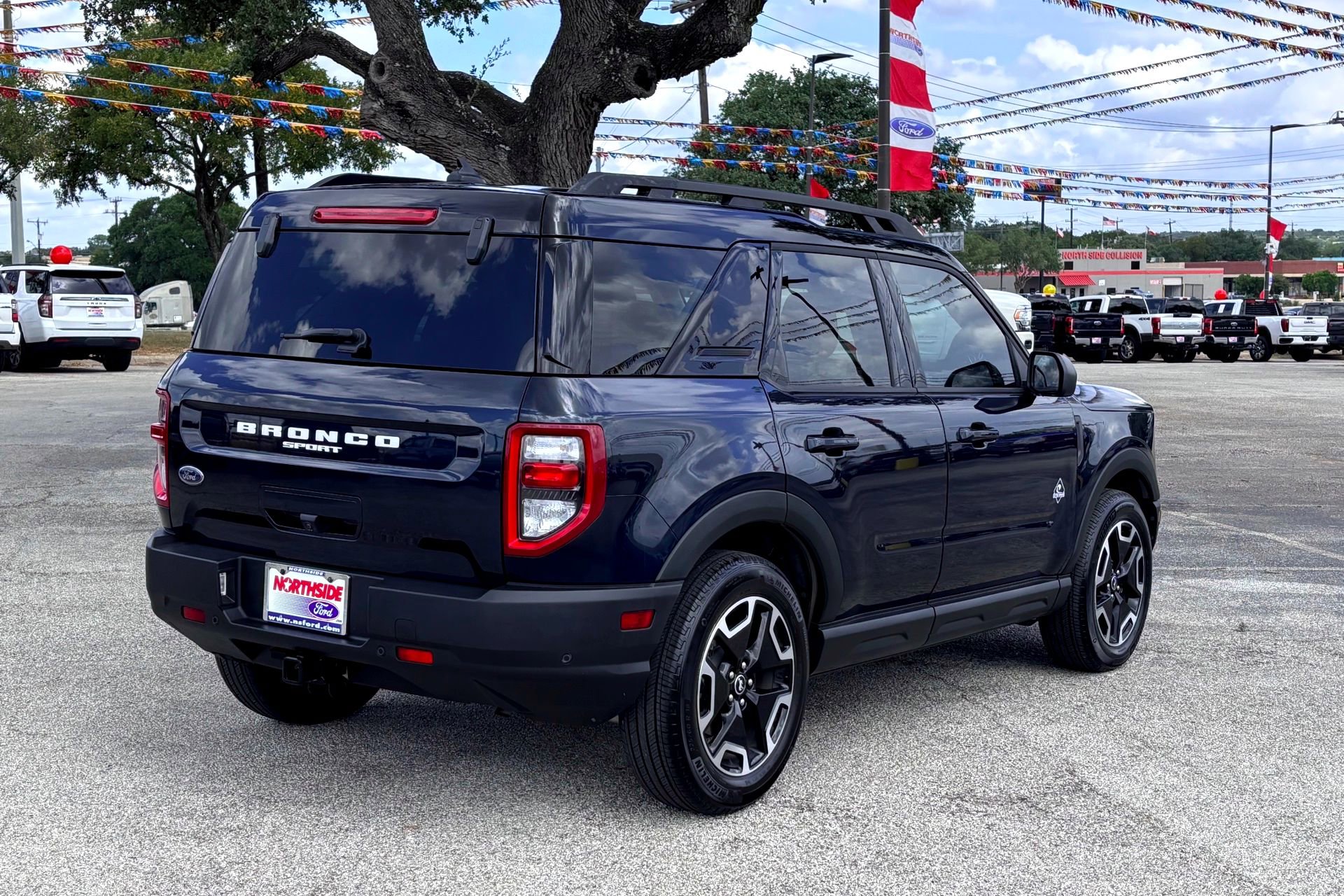 2022 Ford Bronco Sport Outer Banks photo 4