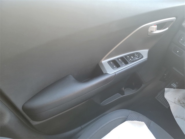 2019 Kia Niro LX photo 29