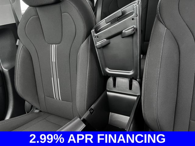 2025 Hyundai Elantra SEL Convenience photo 17