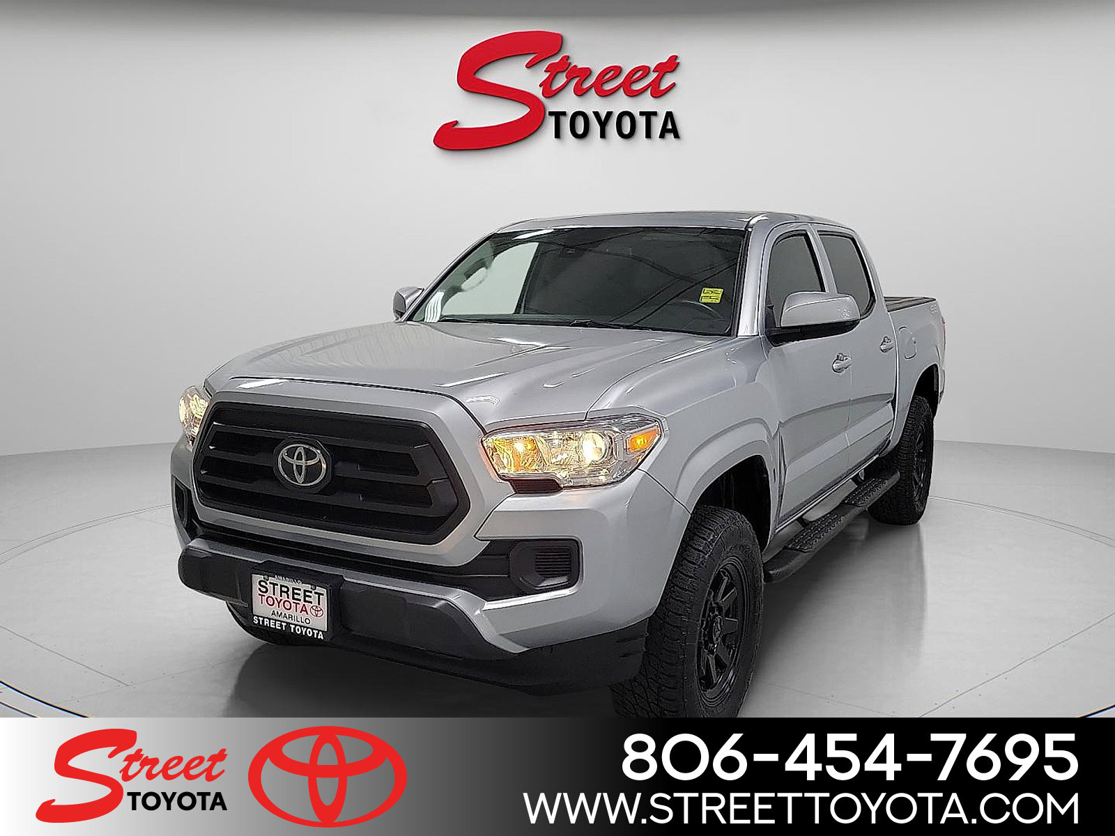2023 Toyota Tacoma SR's photo
