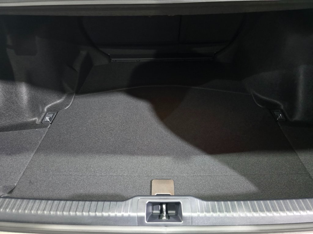 2025 Lexus IS 300 F SPORT photo 28