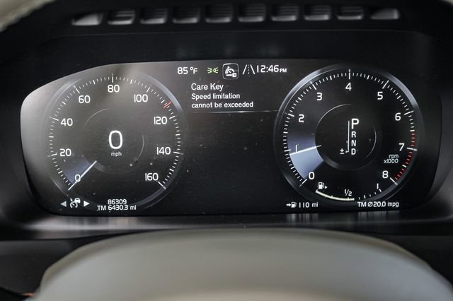 2021 Volvo XC90 Momentum photo 14