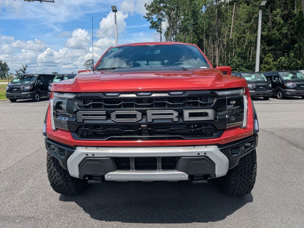 2025 Ford F-150 Raptor photo 9