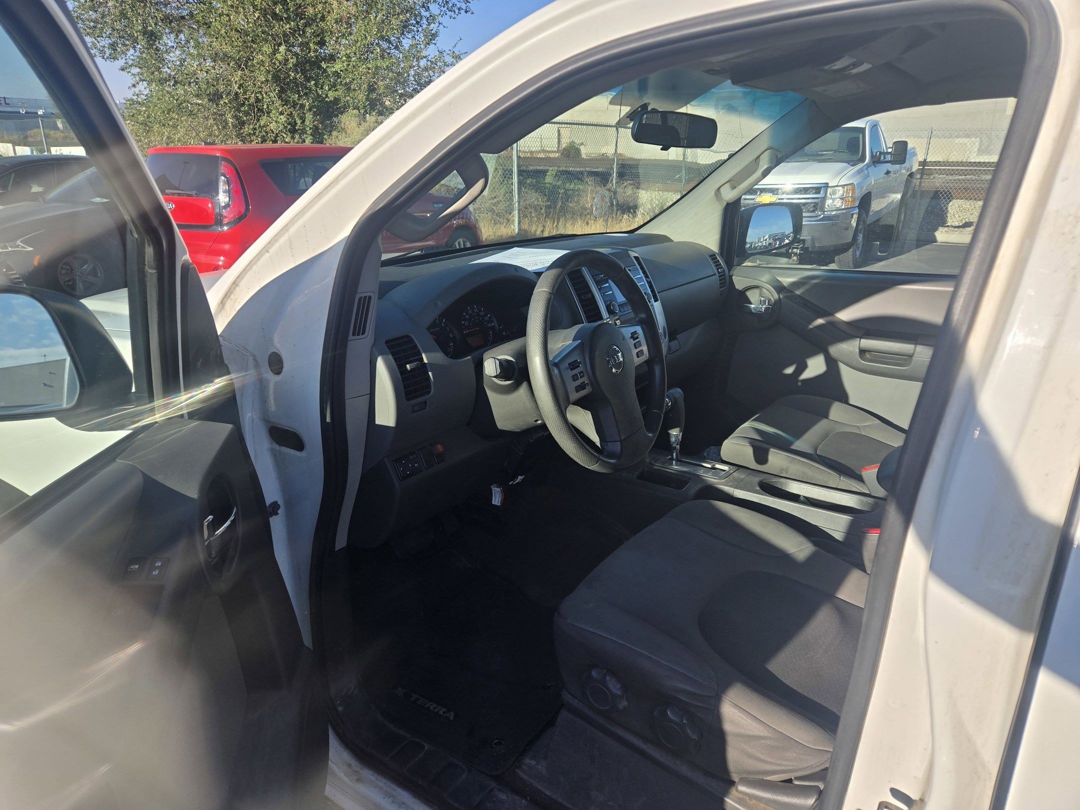 2014 Nissan Xterra S photo 4
