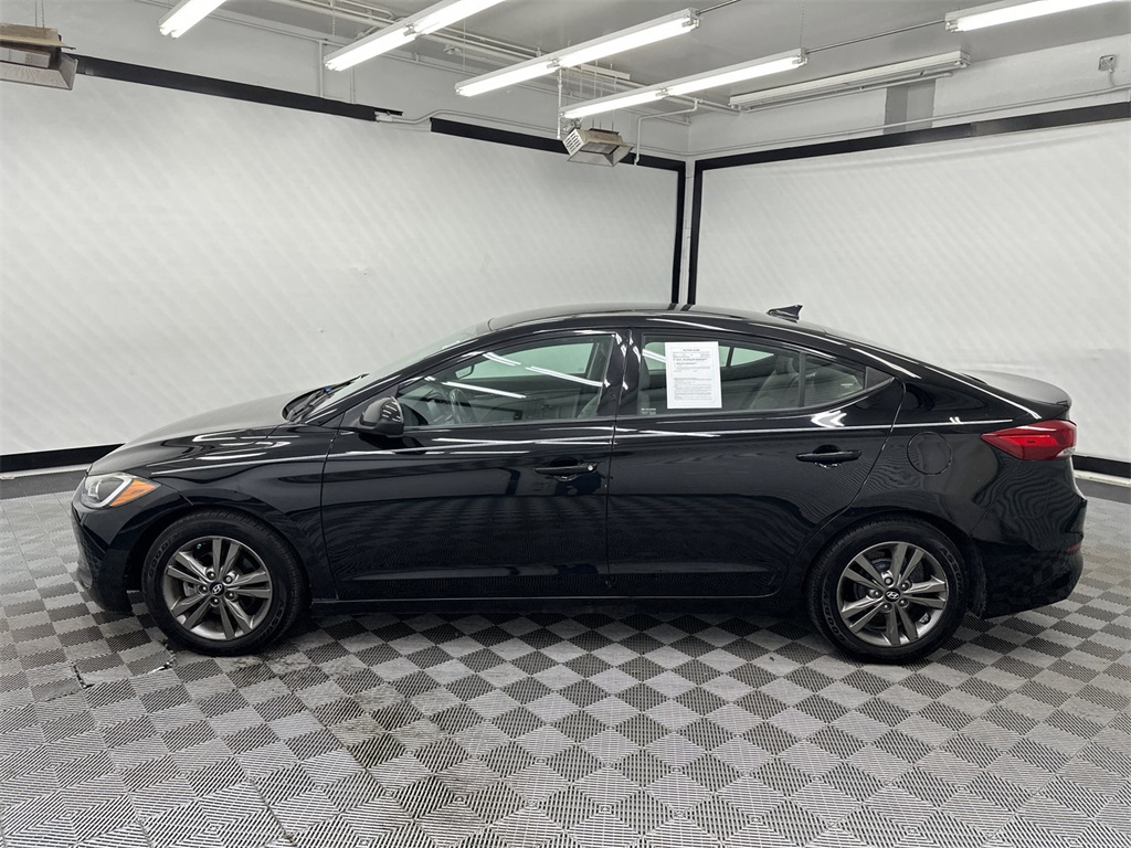 5NPD84LF5HH002956