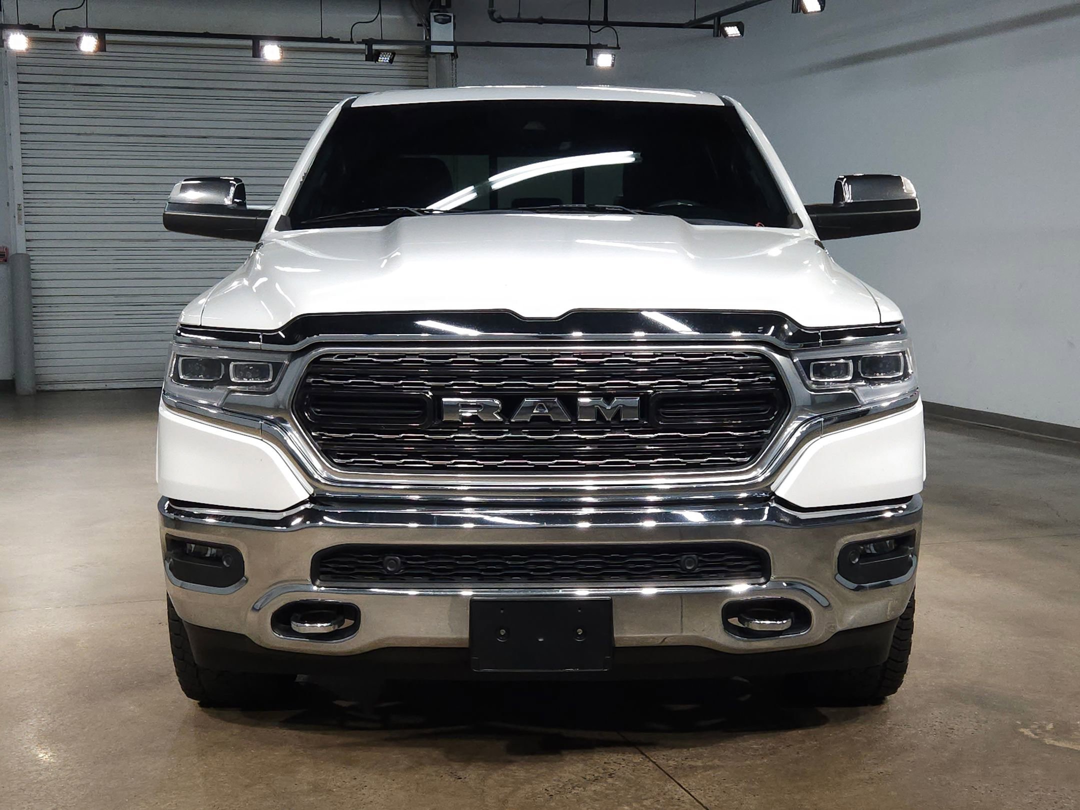 Used 2019 RAM Ram 1500 Pickup Limited with VIN 1C6SRFHT9KN550715 for sale in Little Rock