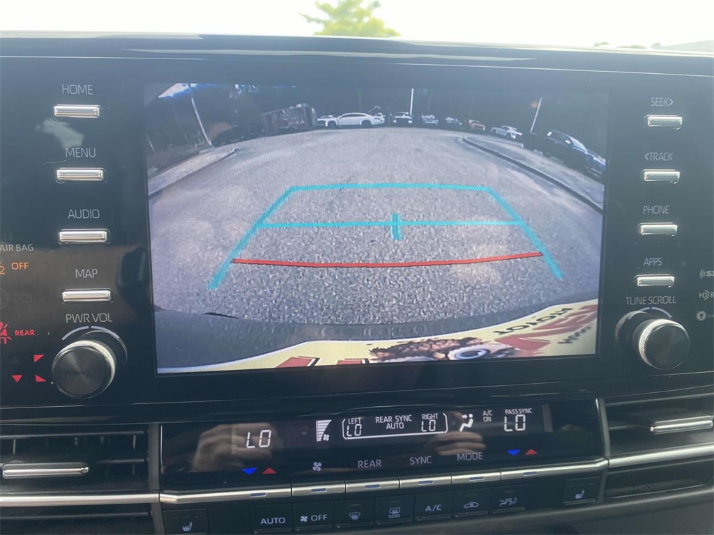 2023 Toyota Sienna XSE photo 18