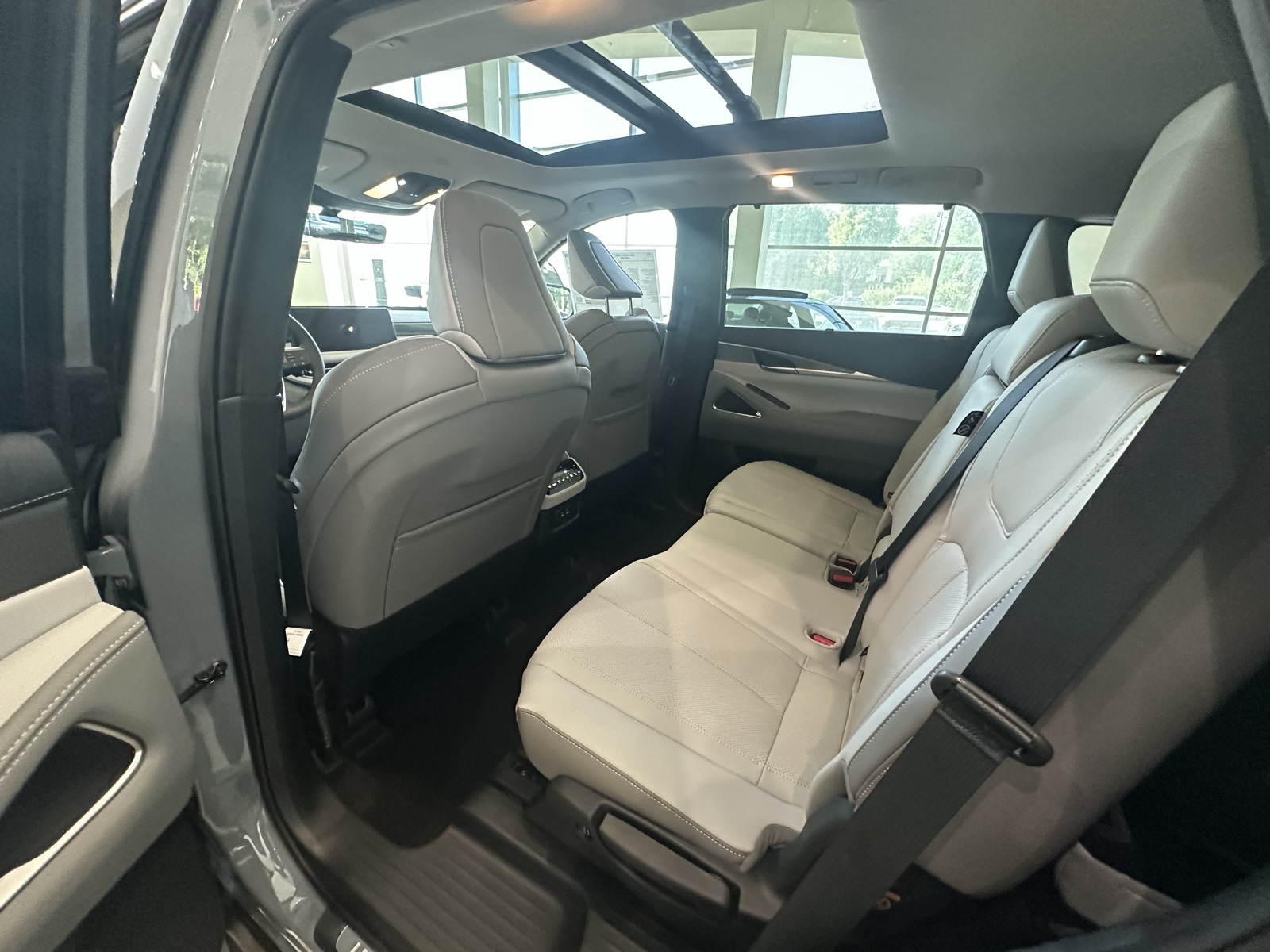2026 Infiniti QX60 Luxe photo 25